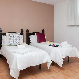 villa-royal-park-by-vacanzy-collection.in-canary-islands.com/